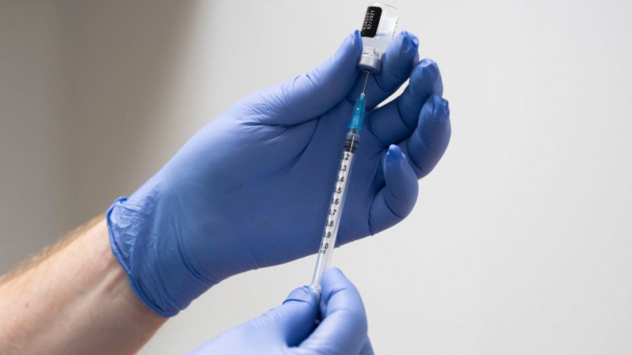 стана първата държава от ЕС, която получи китайската ваксина срещу