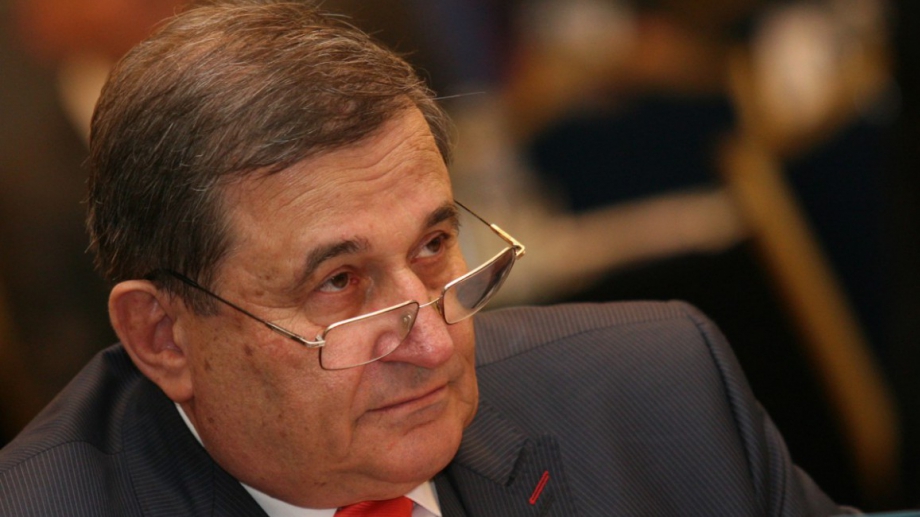 Почина енергийният експерт проф Атанас Тасев съобщава агенция БГНЕС 75 годишният