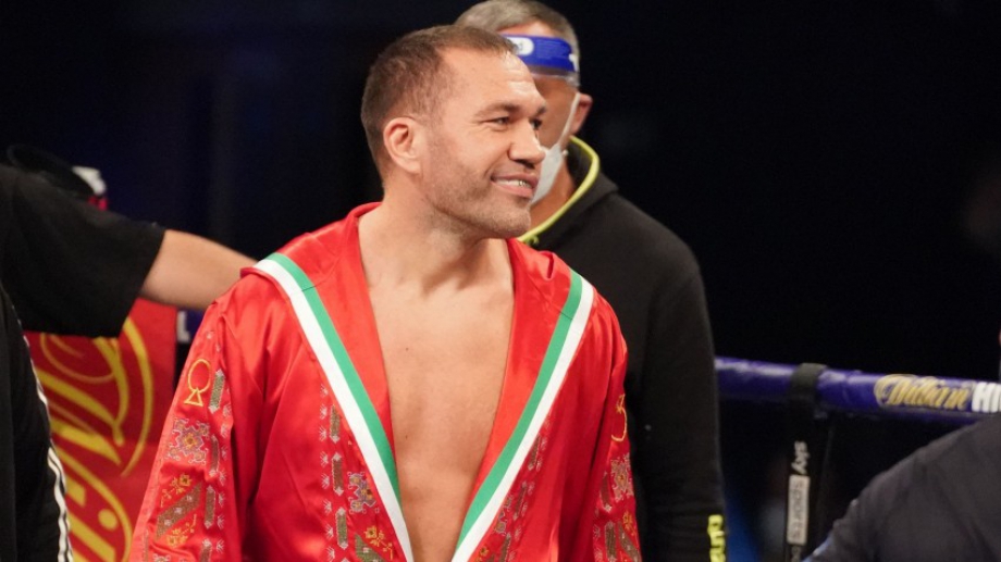 Топ боксьорът на България беше видимо доволен след исторческия си