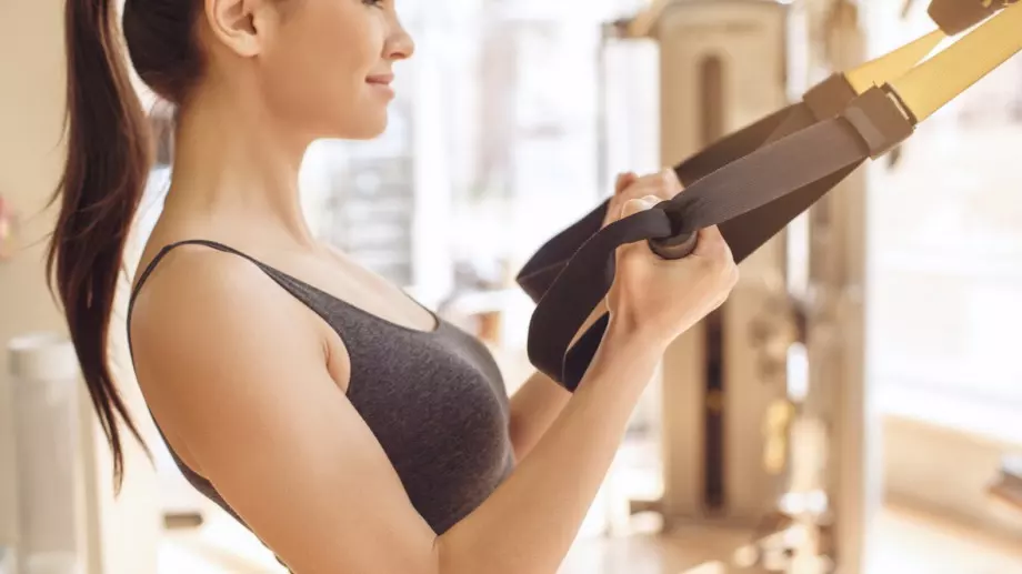 7 ефективни упражнения за стегнат бюст