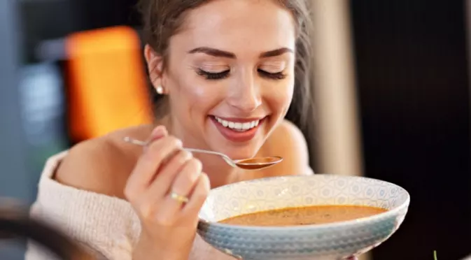 Тази супа пречиства тялото и ви дава енергия - лесна е за приготвяне