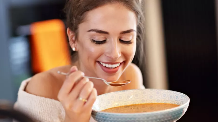 Тази супа ще облекчи болките в ставите за минути