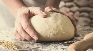 Домашна питка - с аромат на любов и с вкус на детство