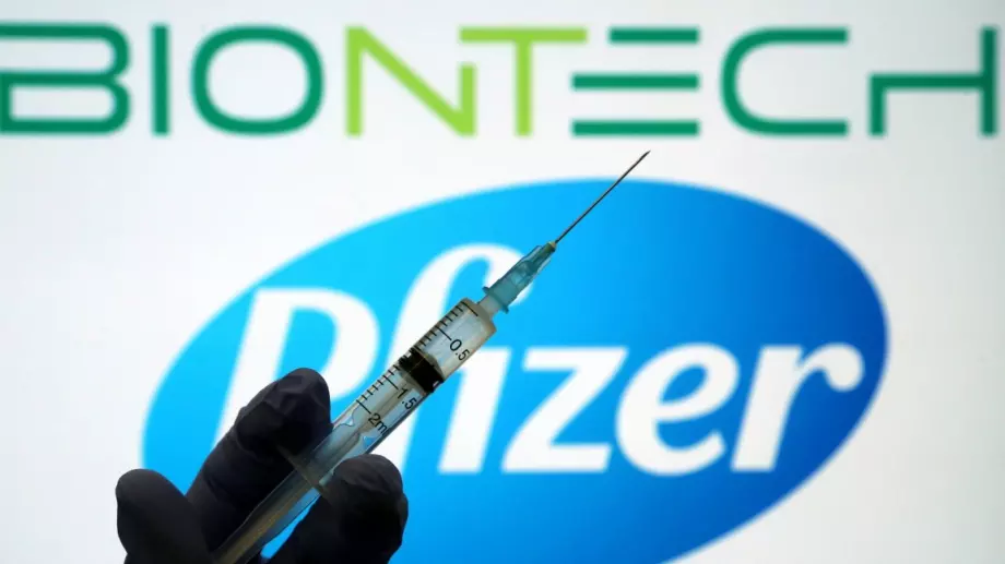 ЕМА позволи 6 дози от флакон с ваксината на Pfizer/BioNTech, ЕК осигурява още 300 млн. дози за ЕС