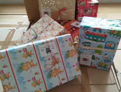 Дарител осигури 360 кутии с подаръци за деца от община 