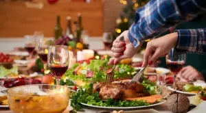 Как да НЕ преядете на предстоящите празници
