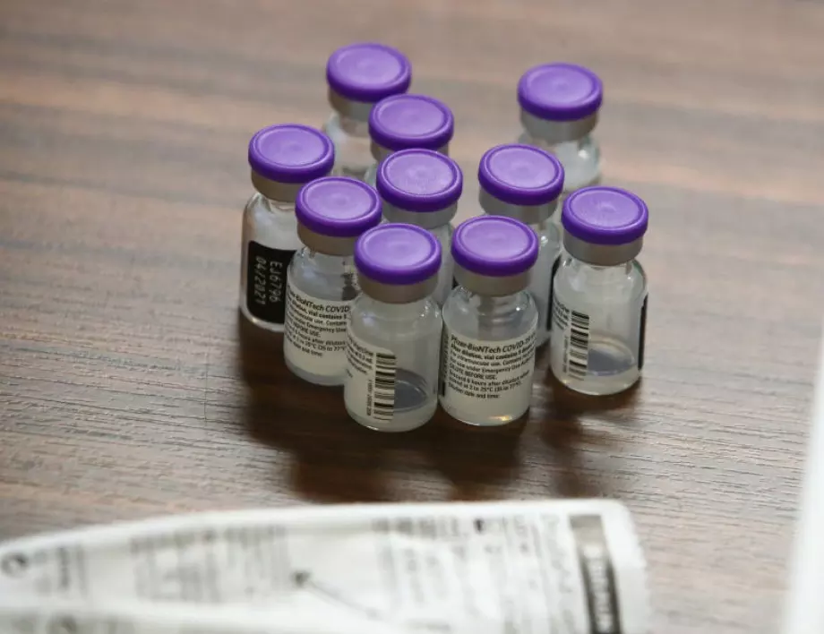 Пулмолог: Чрез ваксината пречим на вируса да мутира