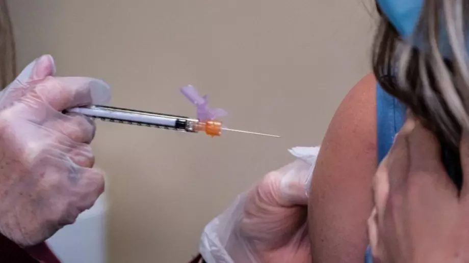 Bayer ще произвежда ваксината на CureVac от 2022 г. 