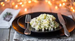 Домашна руска салата