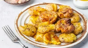 Печени картофи с чесън от Джейми Оливър