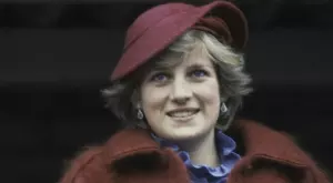 7 модни тенденции, наложени от принцеса Даяна