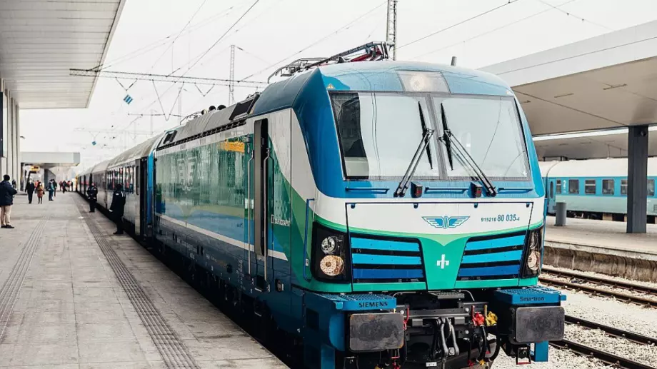 Влаковете у нас закъснели 4 710 пъти от началото на годината