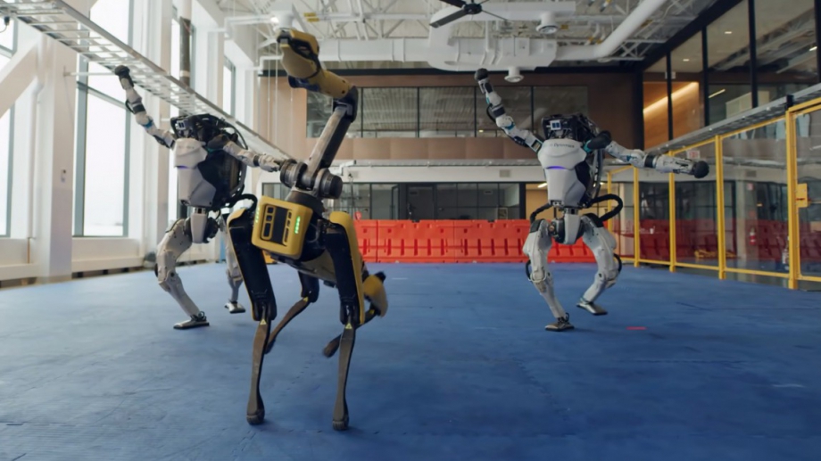 Компанията Boston Dynamics представи най-грандиозното шоу с демонстрация на своите