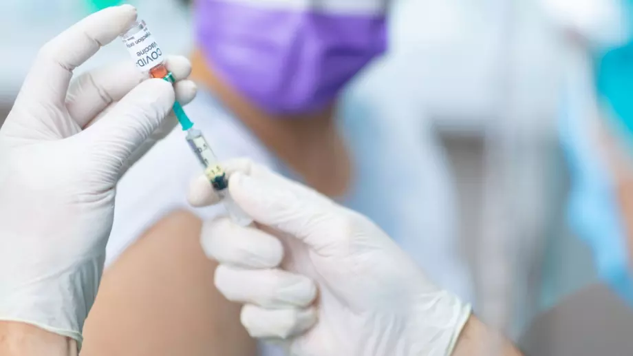 Китай одобри нова ваксина срещу Covid-19  