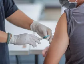 Ваксинационният паспорт срещу коронавируса: Твърде рано е от научна гледна точка