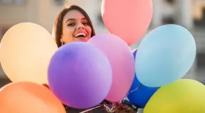 Кой празнува имен ден днес, 28 октомври 2022