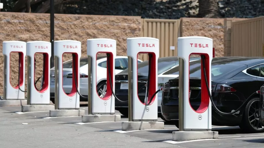 Ford ще използва мрежата на Tesla за зареждане на електромобили в САЩ