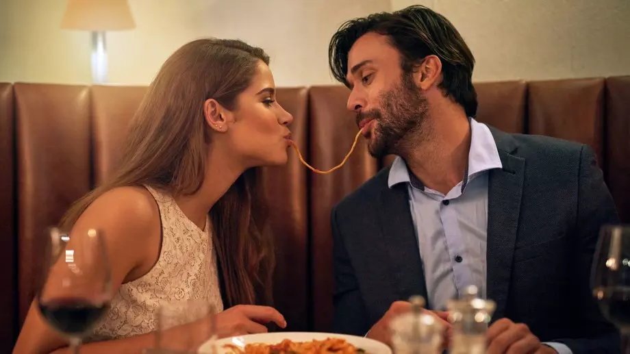 Най-красивото нещо в света е да прегърнете хората, които обичате   