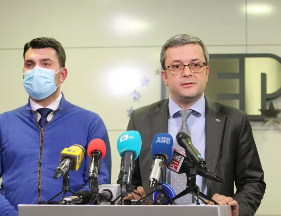 Георг Георгиев: „Да, България“ забива най-дълбоко меча си в стабилността на държавата   