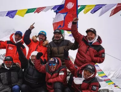 Исторически ден за алпинизма - първото успешно зимно изкачване на K2 вече е факт (СНИМКИ)