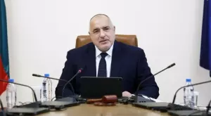  {{ otherArticle[0].article.title }} 