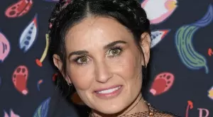 Деми Мур шокира с вида си (СНИМКИ)