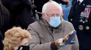 Ръкавичките на Сандърс донесоха 1,8 млн. долара за благотворителност