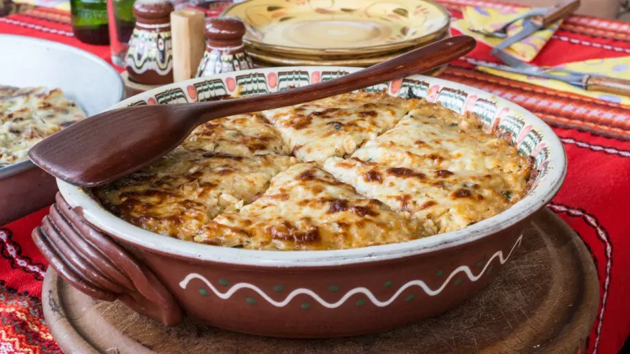 Ароматни картофи с гъби в гювеч