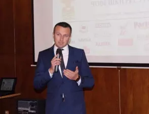 Кметът на Белица вдига заплатата на общинските служители, които се ваксинират срещу коронавируса