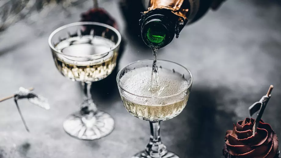 Ето кой е най-бързият начин за охлаждане на шампанско и други пенливи вина