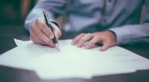 Как да намерим добър адвокат за наказателни дела в София