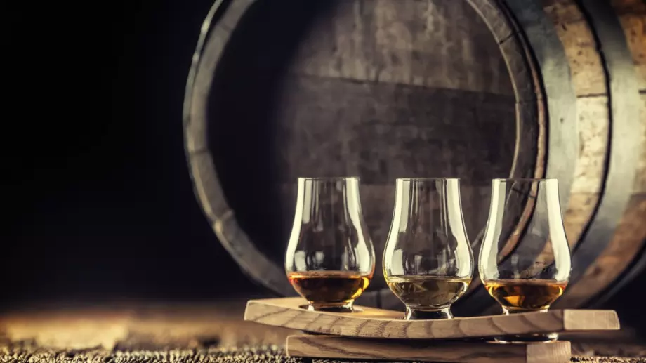 Бутилка коняк от времето на Луи XVI беше продадена за 46 000 евро