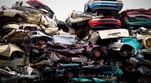 Изгодно ли е да закарате колата си за скрап
