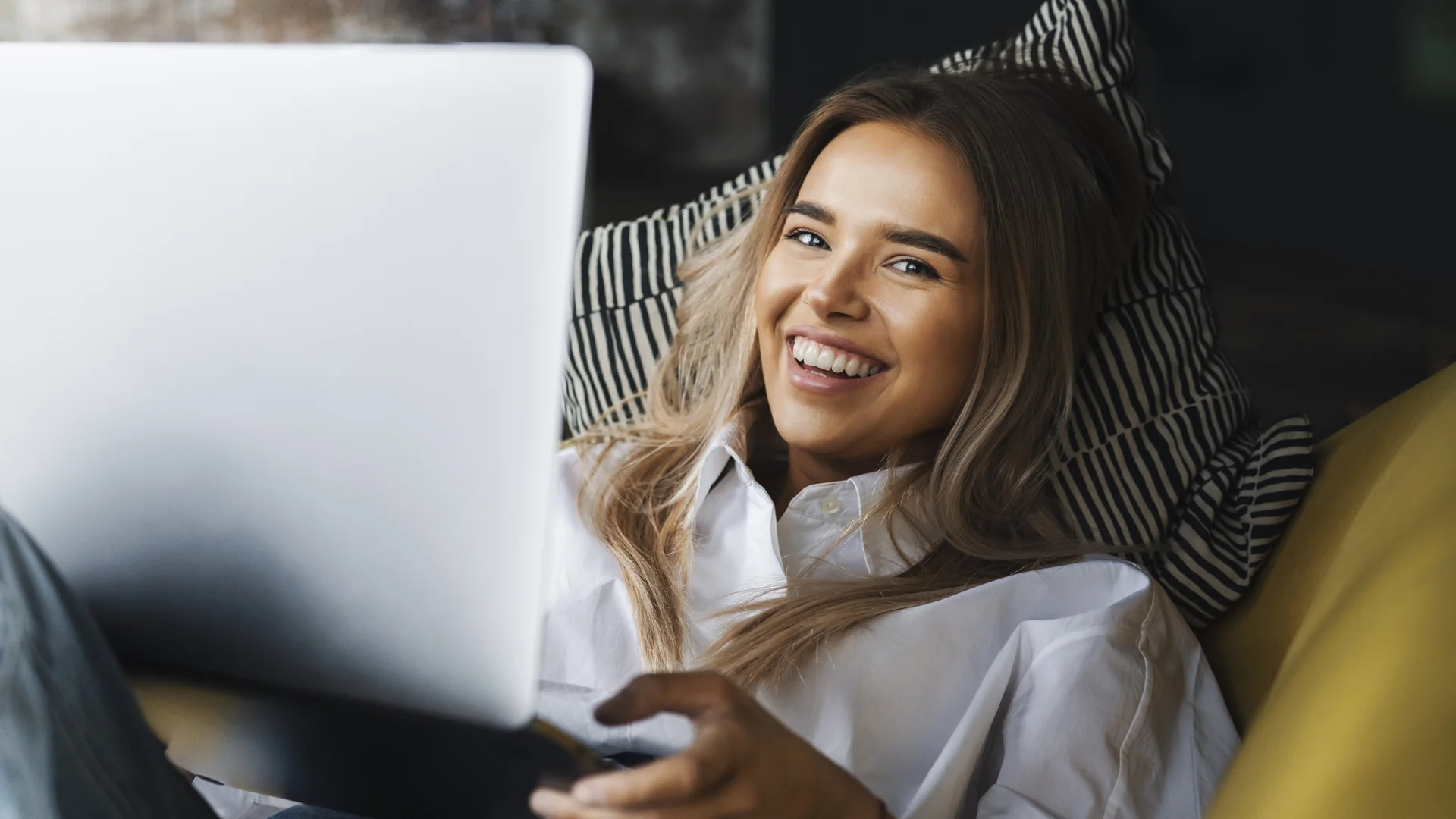 Супер смешен виц за днес, 17 март, 2024 г.: На Женския пазар