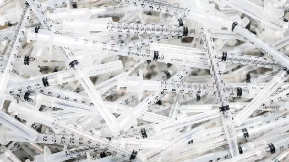 Измамници предлагат 1 милиард дози ваксини в ЕС