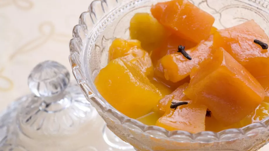 Бърз десерт с тиквички по бабина рецепта