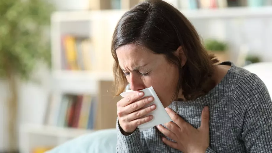 Ето как да спрете кашлицата с домашни средства