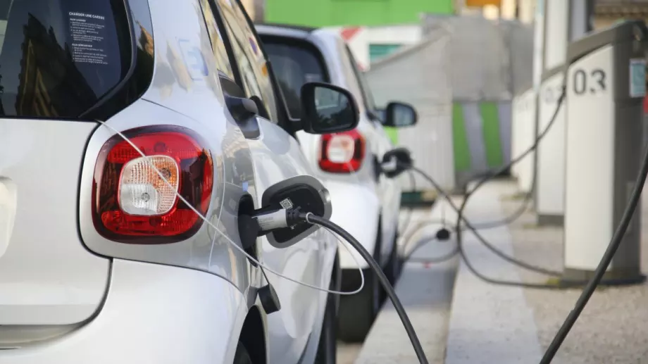 Автомобилите на бъдещето: Кой двигател е най-добрият?