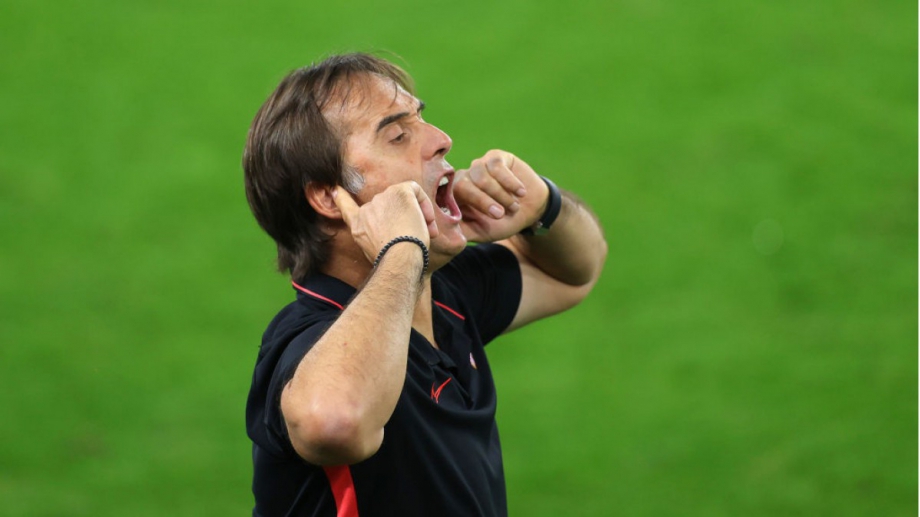 Старши треньорът на Севиля Хулен Лопетеги опроверга слуховете че ще