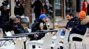 Официално: Ето кои бизнеси отварят от април