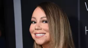 Братят и сестрата на Марая Кери я съдят