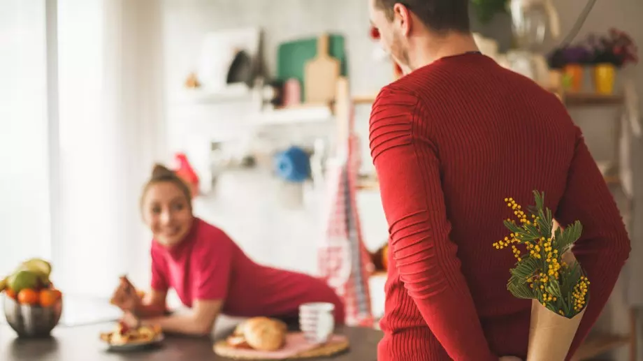 Лекар съветва да НЕ подаряваме тези цветя на 8-ми март