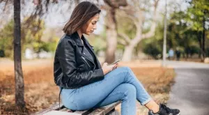 6 негативни последици от седенето с кръстосани крака