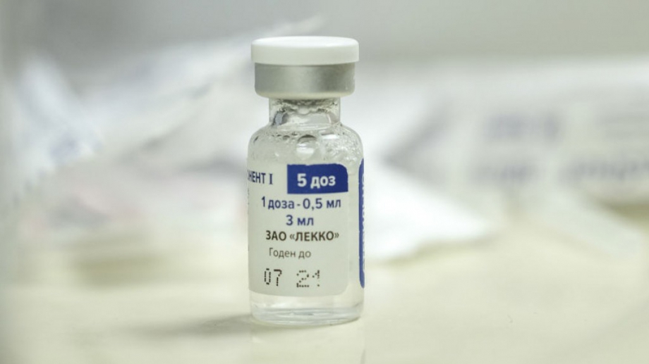 Русия очаква 50 милиона дози от нейната ваксина Спутник V