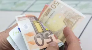 7 пъти по-малко пари пращат емигрантите у нас