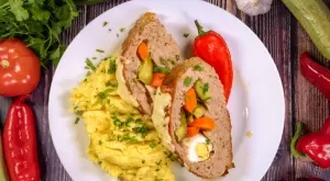 Така ще приготвите вкусно руло Стефани