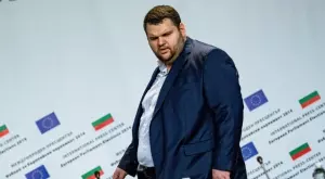 НАП разследва Пеевски и други замесени в Досиетата "Пандора"