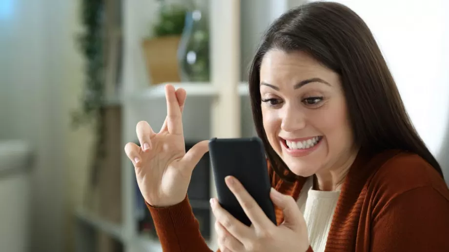 Сграбчи директно случайно число от 1 до 12. Звездите ти подаряват това КЪСМЕТЧЕ: