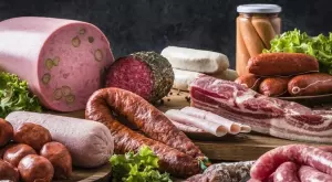 Пушените меса и колбасите увеличават риска от деменция