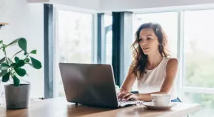 Зодиите, които не могат да живеят без социални мрежи   